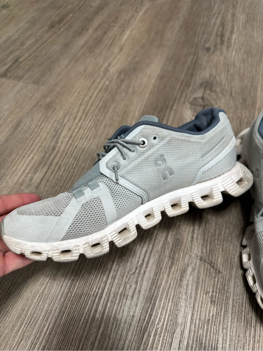 OnCloud cloud 6 women’s size 8